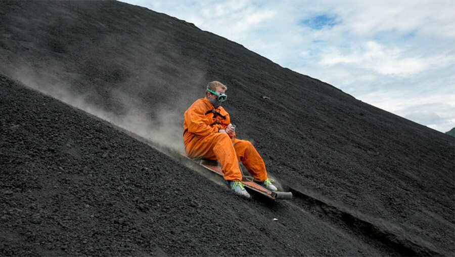 Surfing the VOLCANO 저널 내지이미지