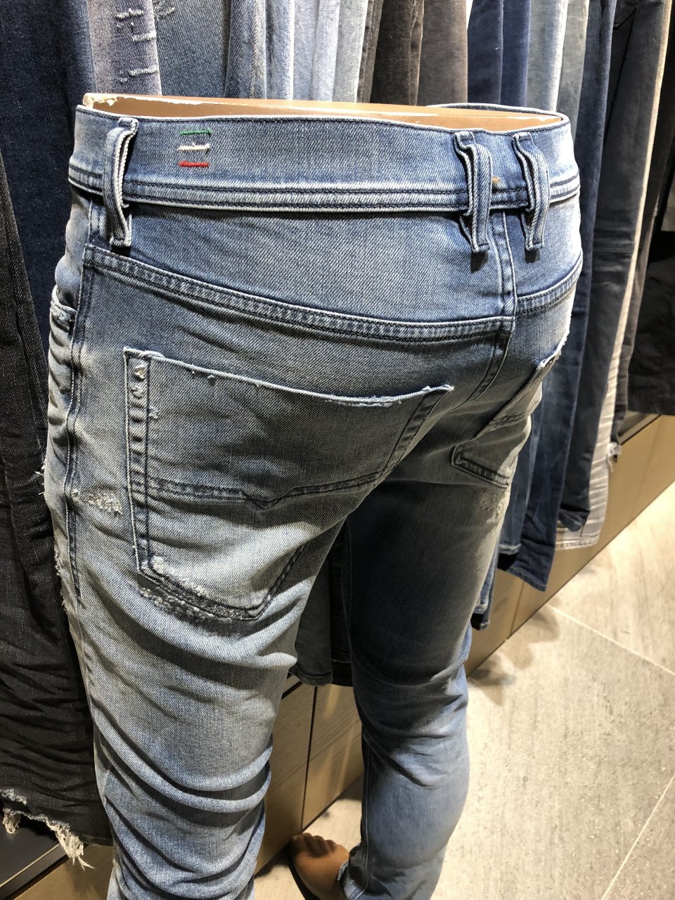 ㄴㄴ